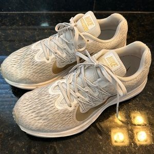 Nike Zoom Winflow Shoes